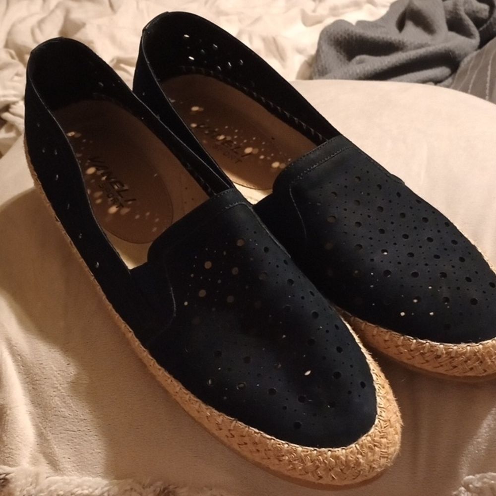 Vaneli Black and Tan Espadrilles with Suede Upper